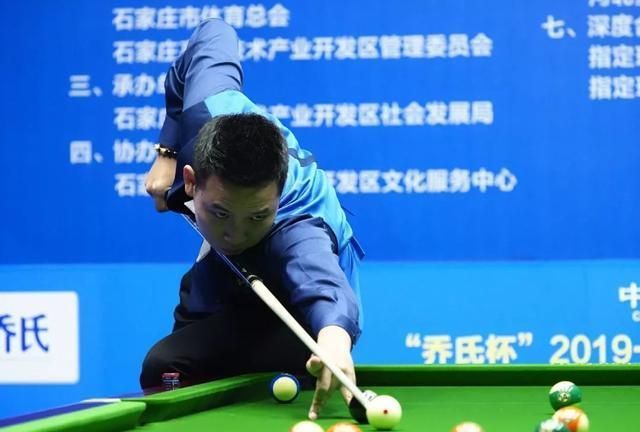 的锋线进攻 的锋线进攻