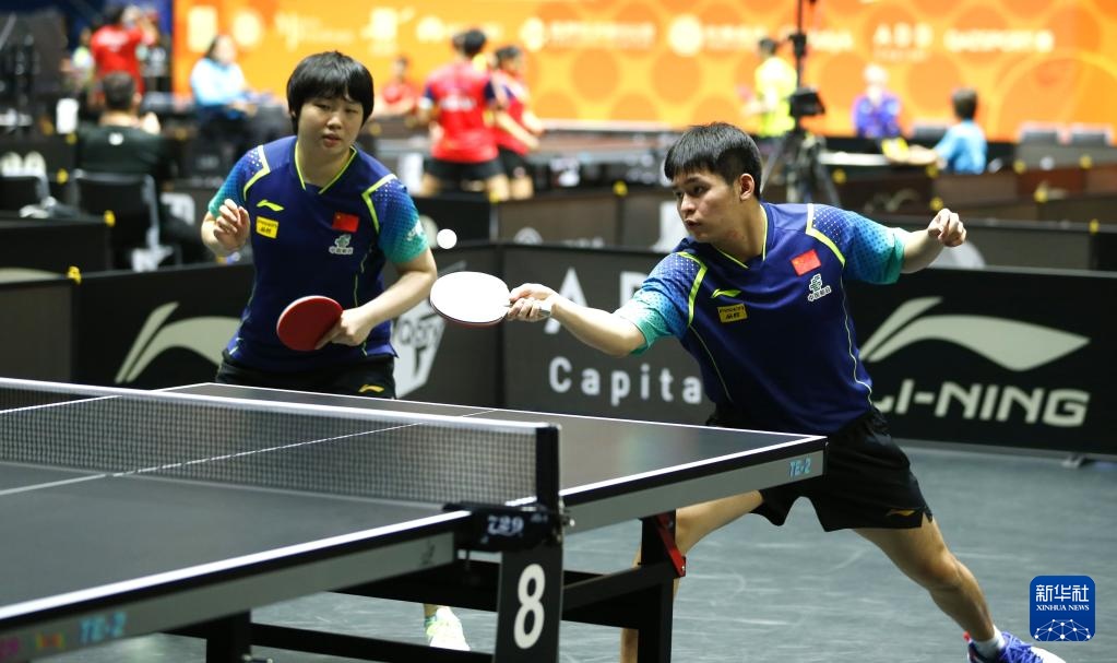 经通过他们 经通过他们