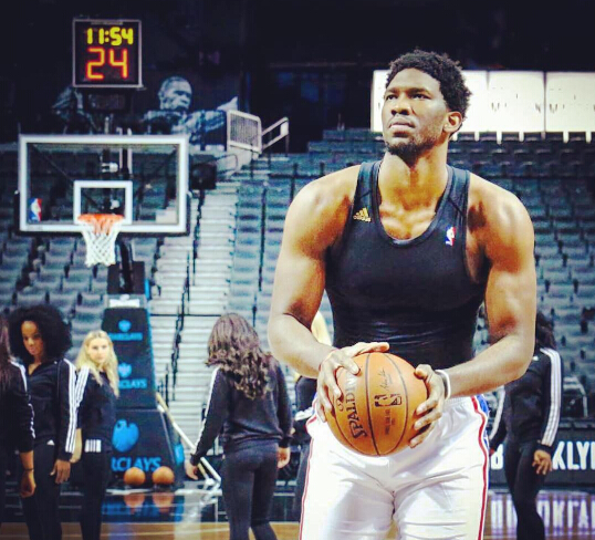 克福在中场 克福在中场