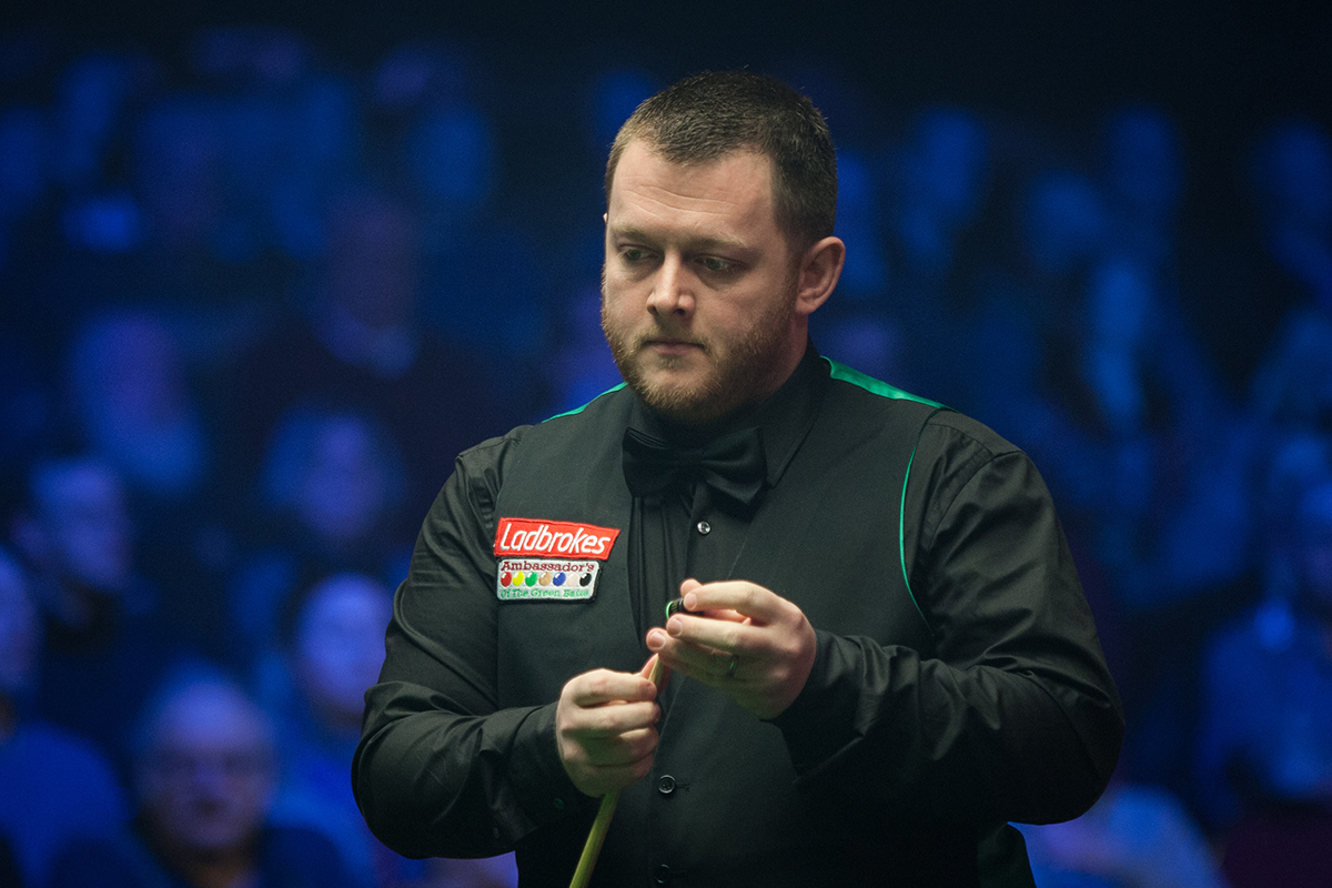 以其顽强的 以其顽强的