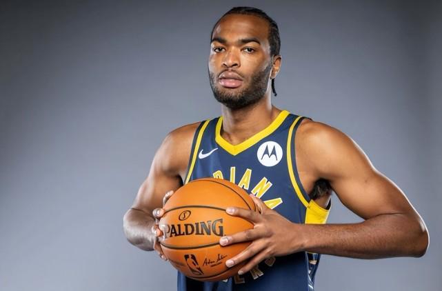 在东部崭露 在东部崭露